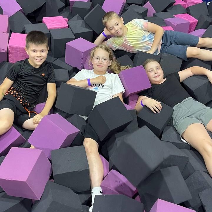 3 участника, безлимит на день