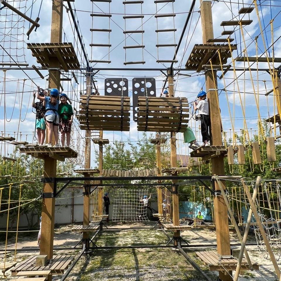 Мастер-класс по трассам и скалодрому в веревочном парке