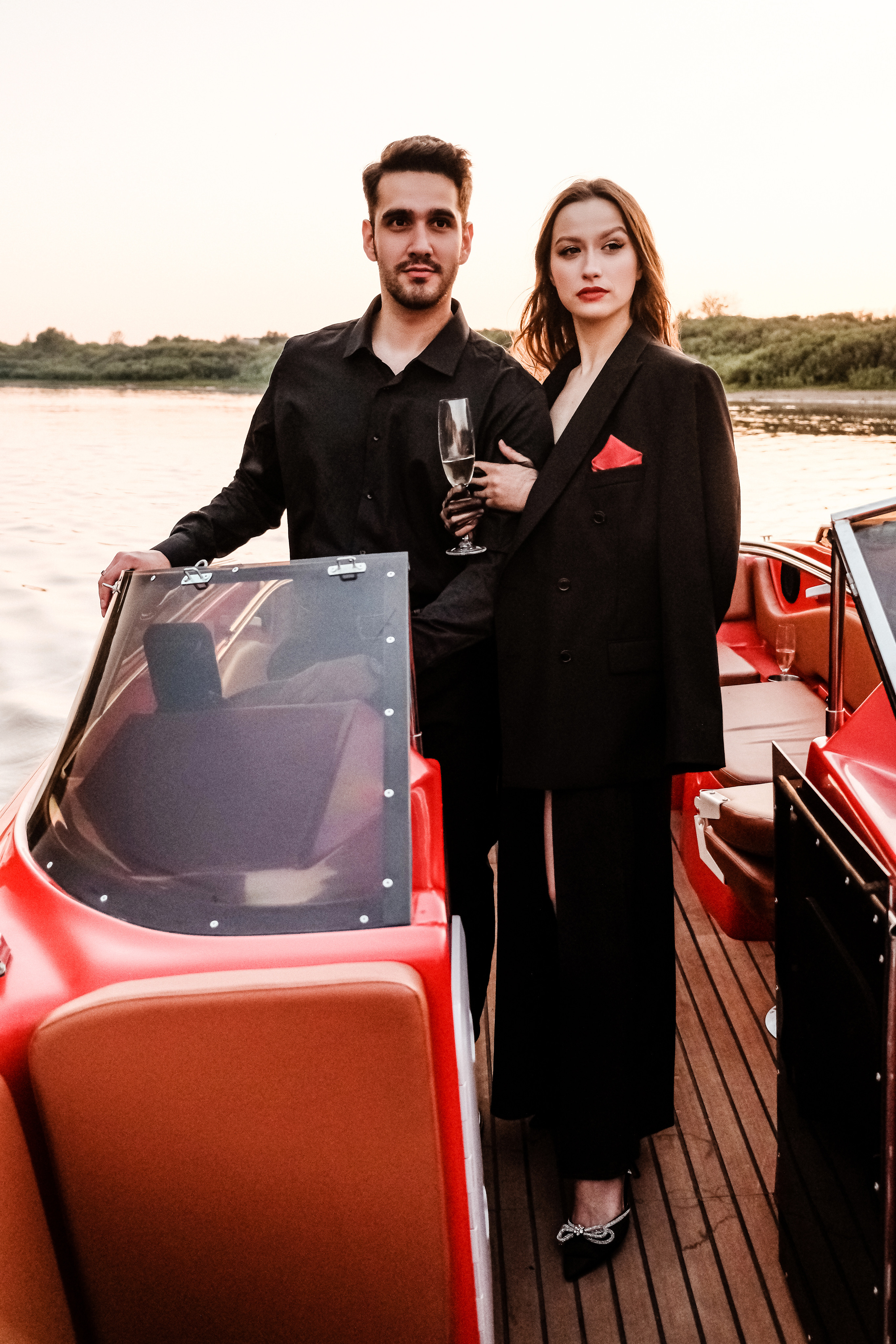 Прогулка с ветерком на катере